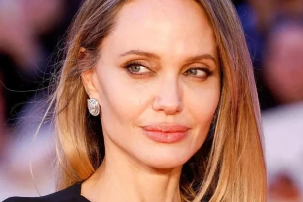 Hunterfly 2026 07 01 204448 Angelina Jolie during a promotional event for her film Couture