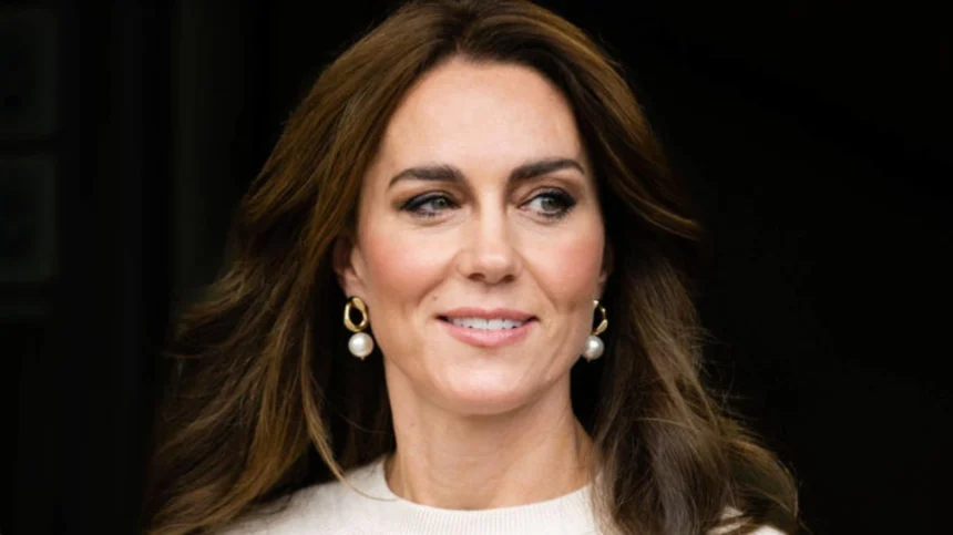 Hunterfly 2026 07 01 225600 Princess Kate wearing a denim midi dress inspiring affordable high-street fashion trends