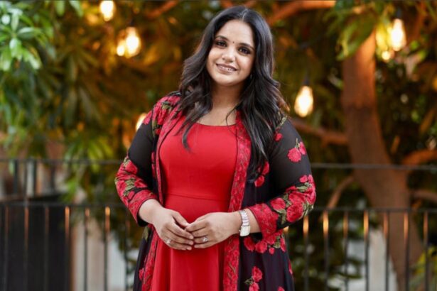 Hunterfly 2026 07 11 001356 Playback singer Saindhavi preparing for her solo concert Kayilae Aagasam in Chennai