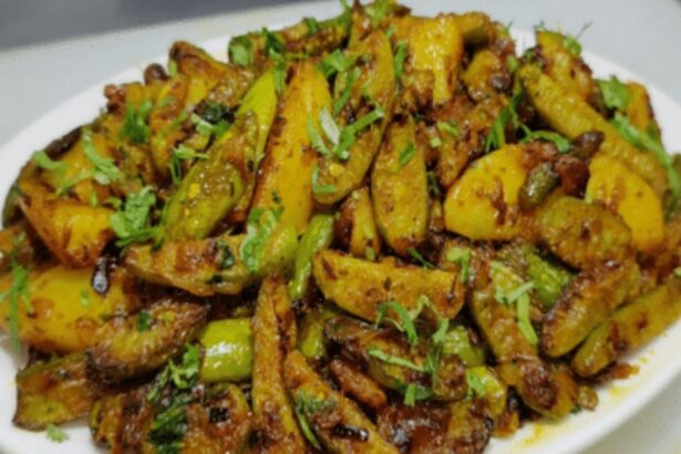 Freshly cooked Kundru Bhaji made with ivy gourd, onions and spices served with bhakri.