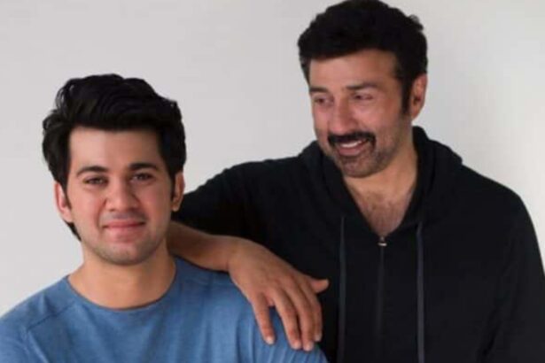 Hunterfly 2026 07 29 180712 Sunny Deol and Karan Deol at the trailer launch event of Batwara 1947.