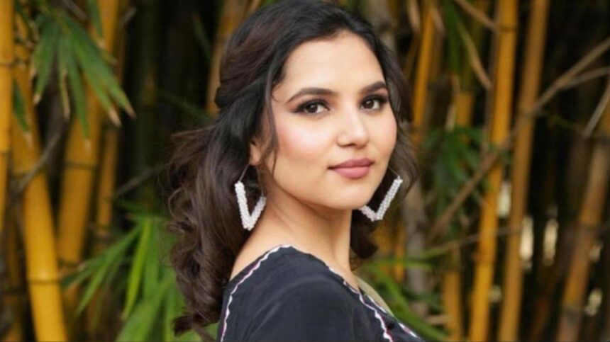 Priya Thakur speaks about the temporary pause in television TRP ratings during an interview.