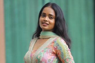 Hunterfly 2026 08 04 103047 Nandhini R posing during Bigg Boss Tamil Season 9 promotional event