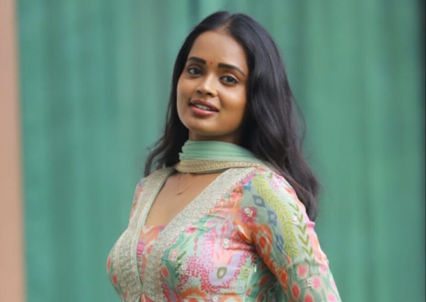 Hunterfly 2026 08 04 103047 Nandhini R posing during Bigg Boss Tamil Season 9 promotional event