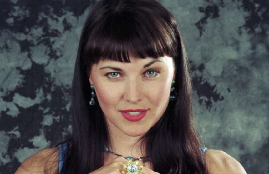 Hunterfly 26 07 07 103251 Lucy Lawless as Xena in Xena Warrior Princess, a television icon embraced by LGBTQ audiences
