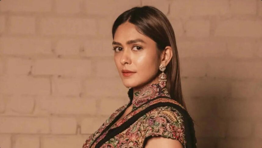 Mrunal Thakur speaks about students during ongoing CJP protest