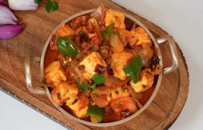 Hunterfly 26 07 25 171914 Homemade Paneer Shimla Mirch prepared with paneer cubes, capsicum, onions, tomatoes, and aromatic Indian spices.