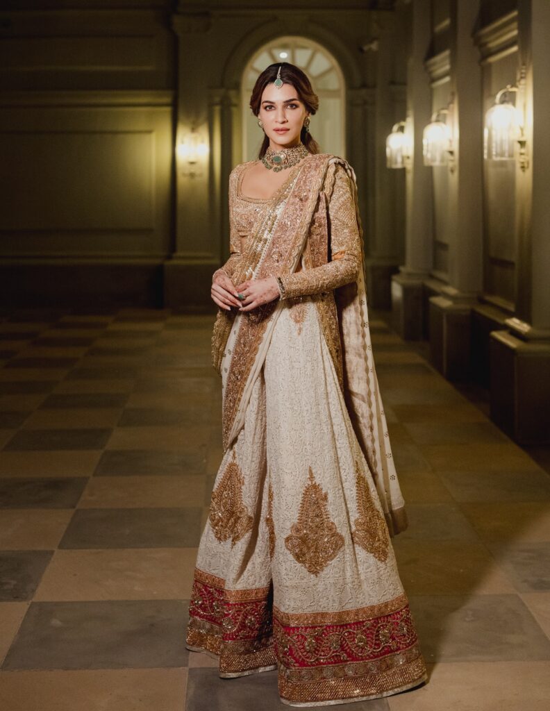 Emerald Jewellery Creates the Perfect Contrast