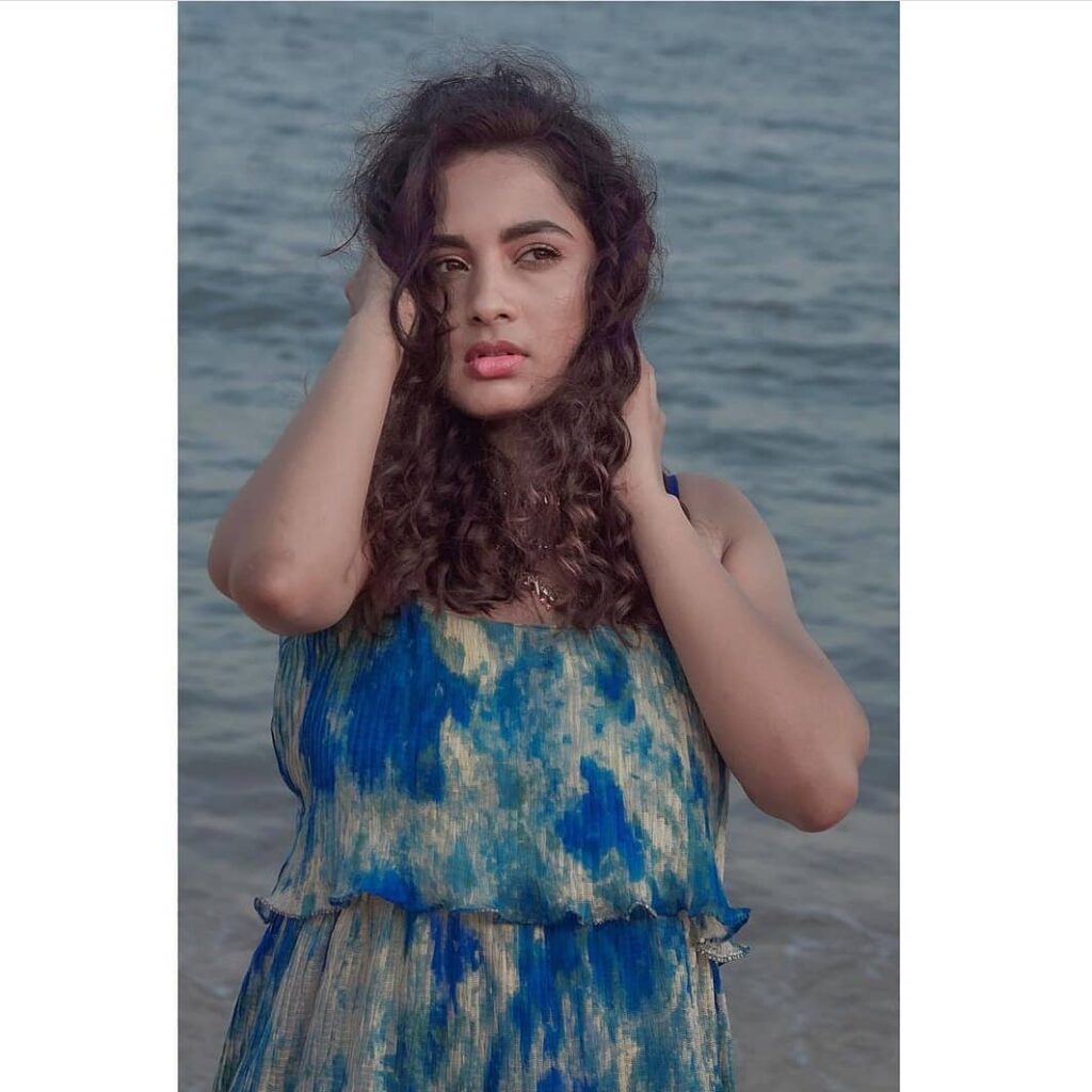 Hunterfly 651890244 18119223529618144 7315061199918219058 n Why Srushti Dange Continues to Grow