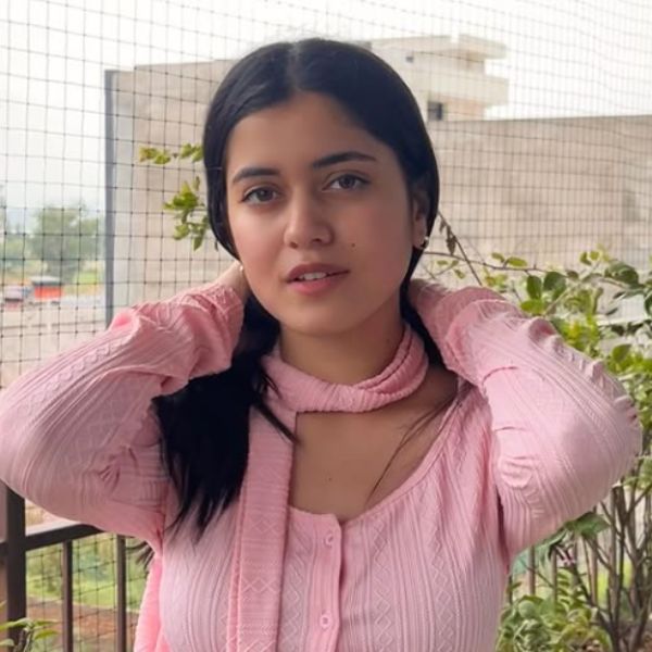 Hunterfly Aishwarya Sharma01