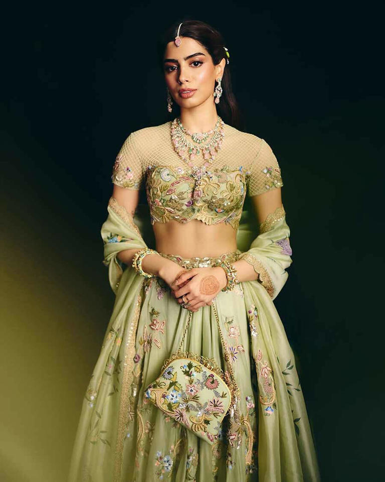 Hunterfly Anshula Kapoor 56sd Hunterfly Anshula Kapoor 56sd