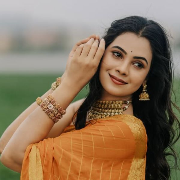 Hunterfly Anusha Hegde05 Hunterfly Anusha Hegde05