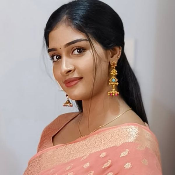 Hunterfly Arthika Social04