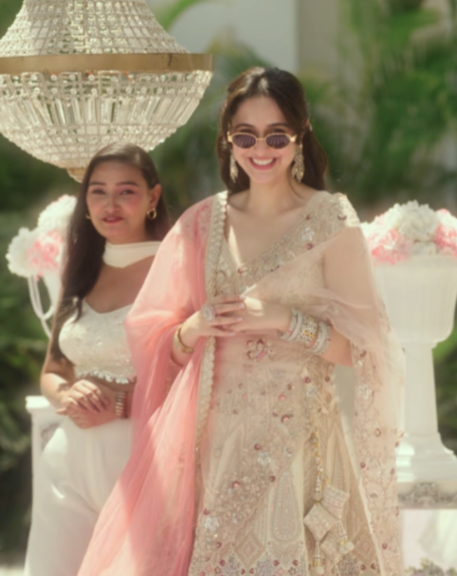 Hunterfly Dadi Ki Shaadi