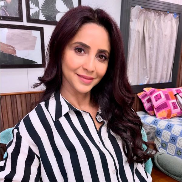 Hunterfly Gautami Kapoor 01 Hunterfly Gautami Kapoor 01