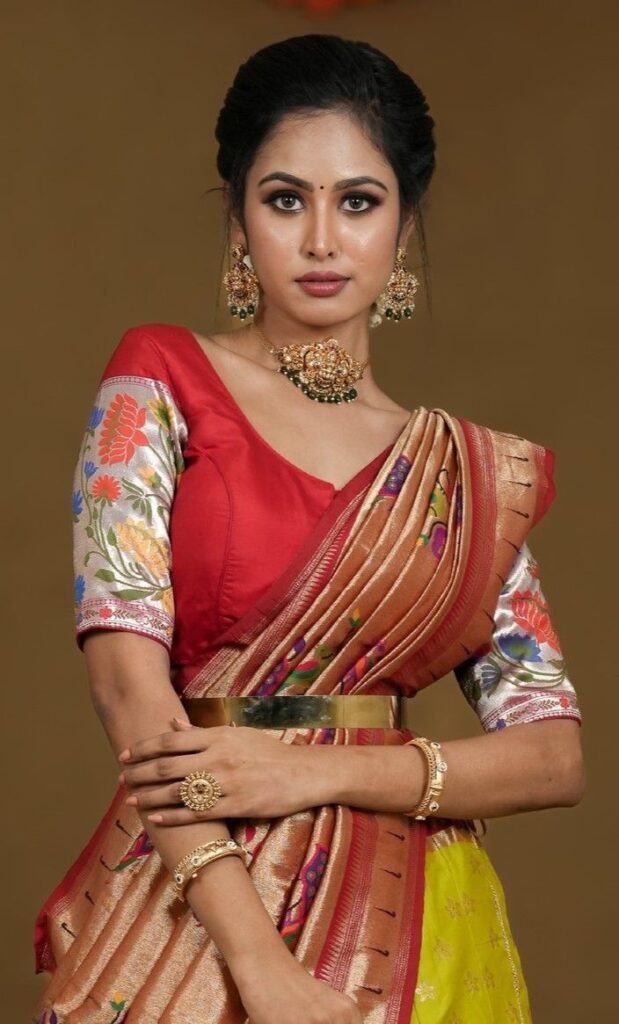 Hunterfly Gayathri Sri32 Hunterfly Gayathri Sri32