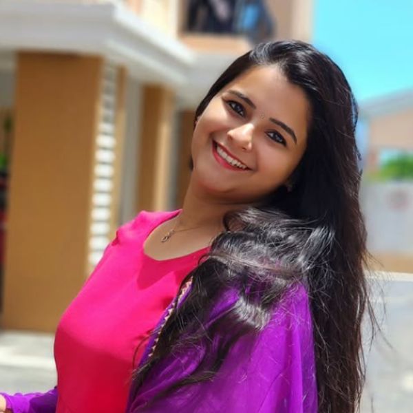 Hunterfly Haripriya Isai01