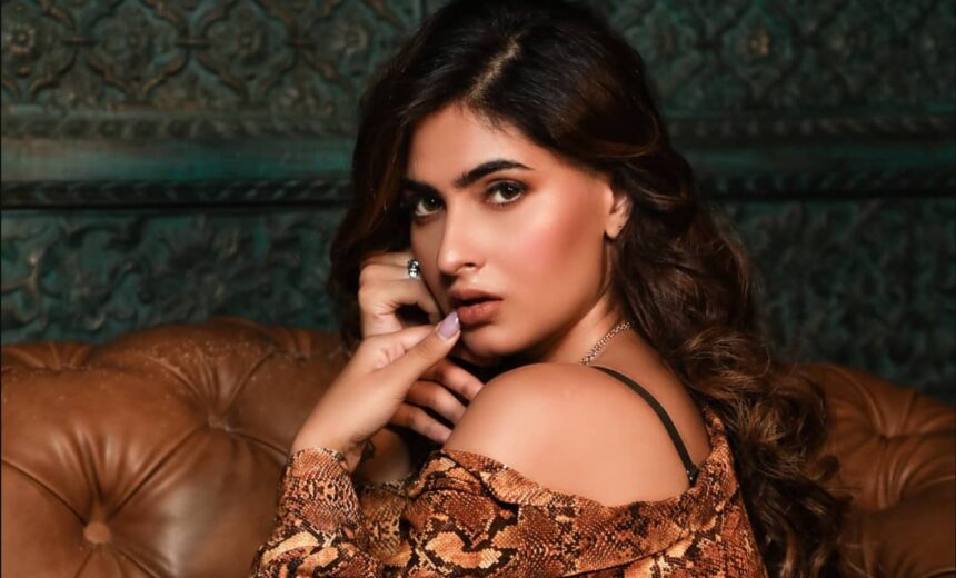 Hunterfly Karishma Sharma Karishma Sharma posing during a public appearance