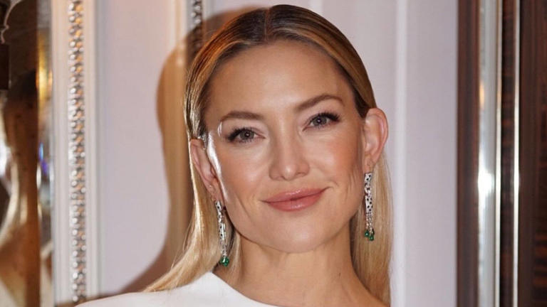 Hunterfly Kate Hudsons Makeup Artist Reveals Her Secret to Radiant Skin Kate Hudson glowing skin beauty secrets shared by makeup artist Naoko Scintu