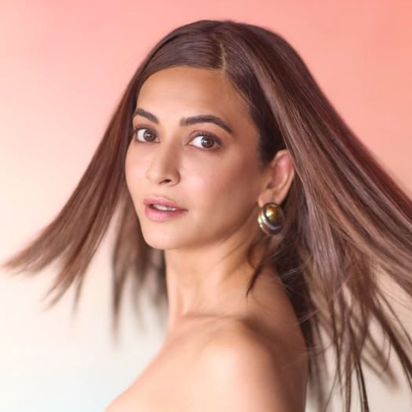 Hunterfly Kriti Kharbanda 03