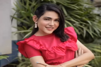 Lailaa Dawo during a television promotional event, known for her roles in Sindhu Bairavi and Sakthivel serial