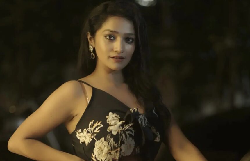 Hunterfly Lavanya Manickam Lavanya Manickam biography age serial list movies and career details