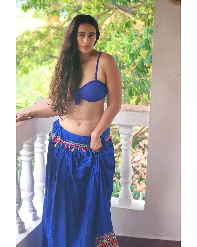 Hunterfly Megha Shukla Impresses with Her Saree Look565sf