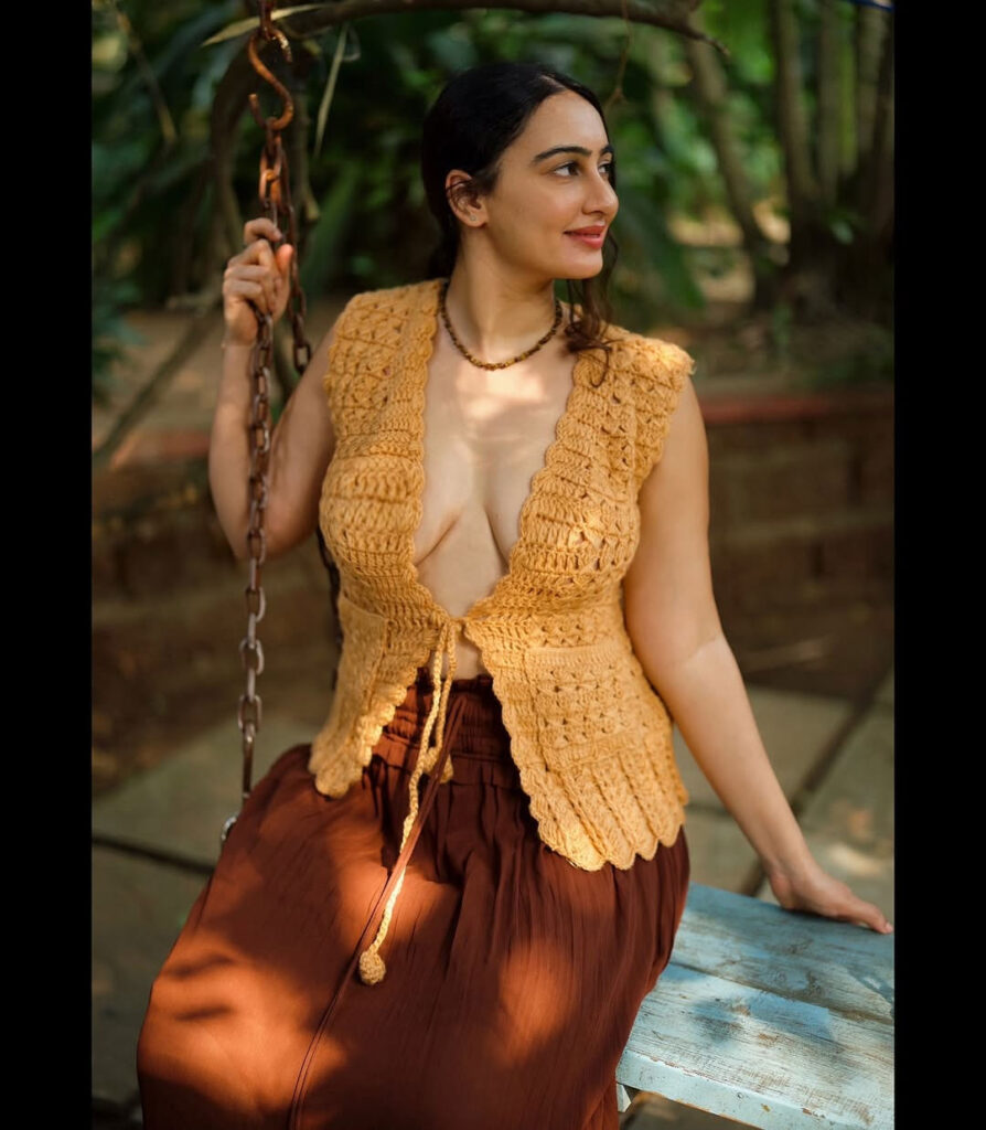 Hunterfly Megha Shukla Impresses with Her Saree Look8