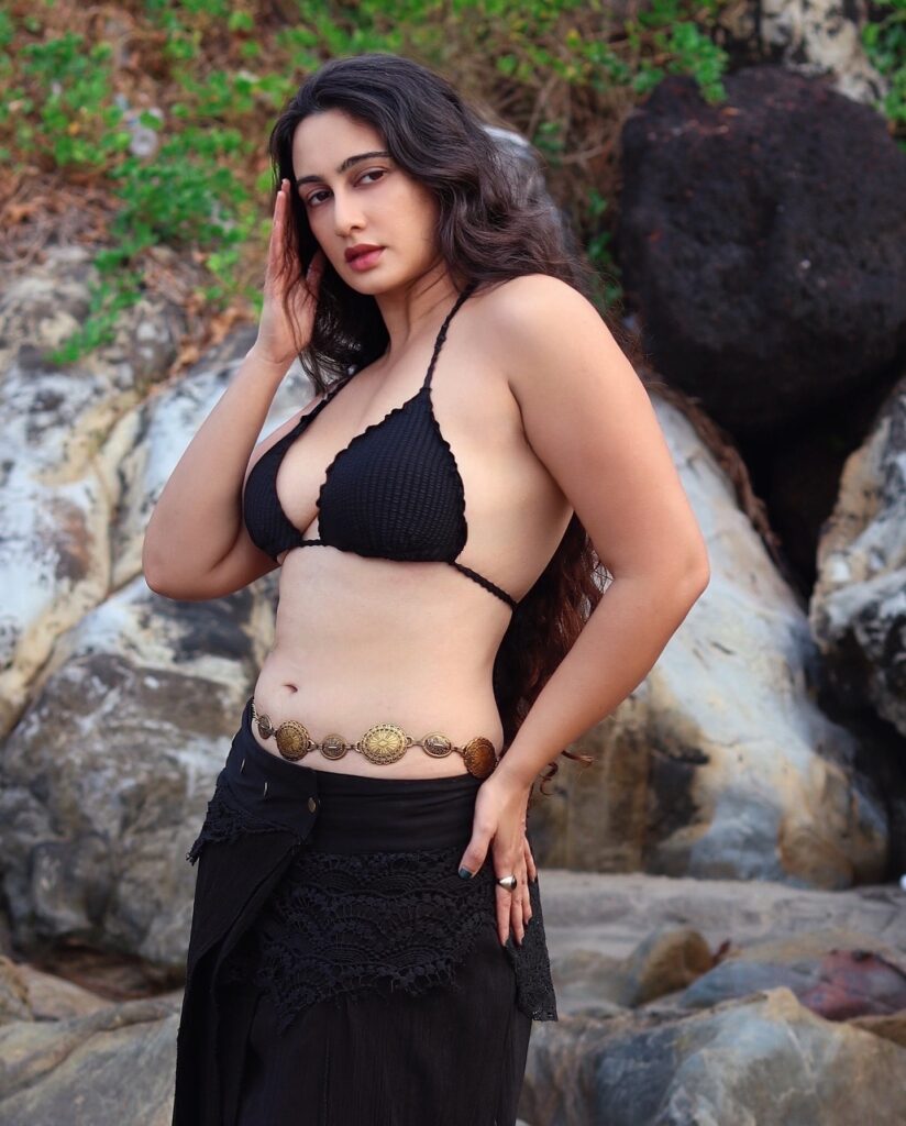 Hunterfly Megha Shukla posing during a stylish fashions55 Hunterfly Megha Shukla posing during a stylish fashions55