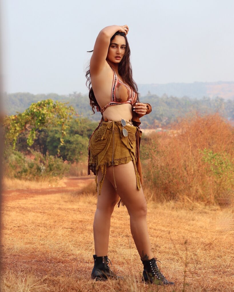 Hunterfly Megha Shukla posing during a stylish555 Hunterfly Megha Shukla posing during a stylish555