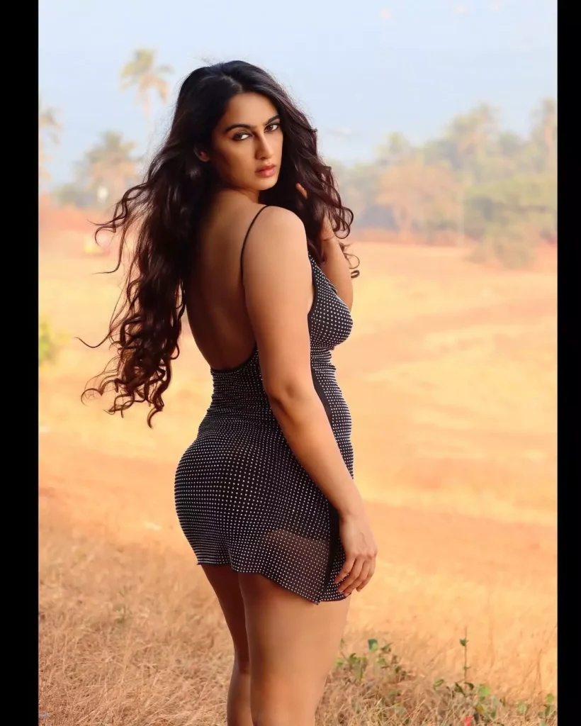 Hunterfly Megha Shukla sets the internet on fire 454543