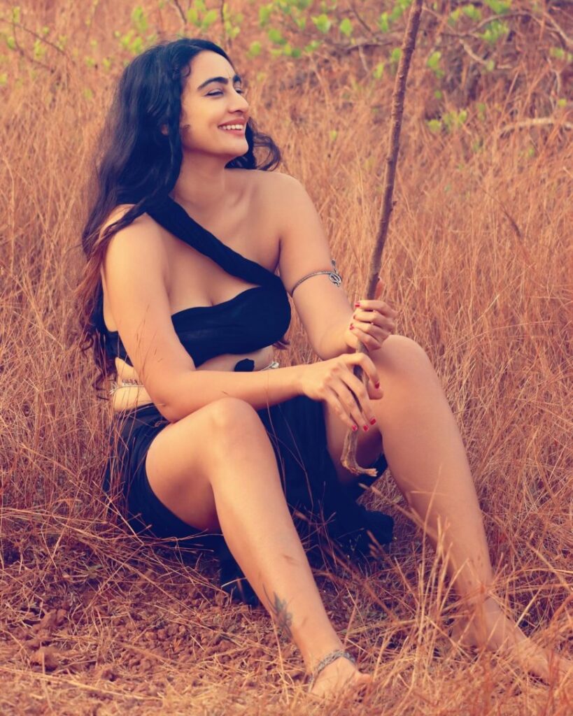 Hunterfly Megha Shukla5656 Hunterfly Megha Shukla5656