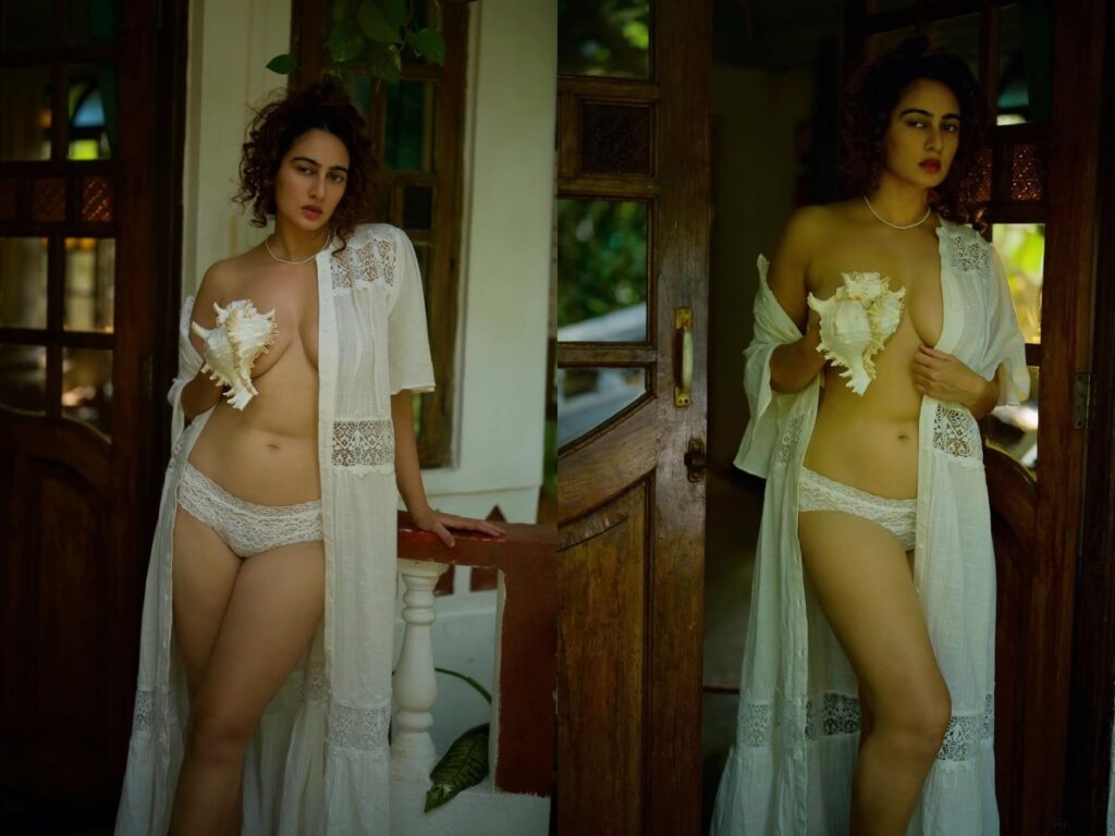 Hunterfly Megha Shuklas bold look2 Hunterfly Megha Shuklas bold look2