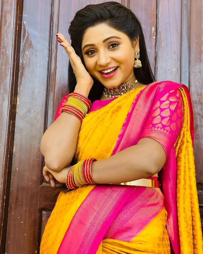 Hunterfly Pavithra B Naik photos