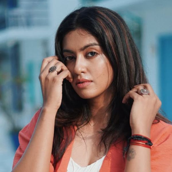 Hunterfly Roshni Haripriyan02