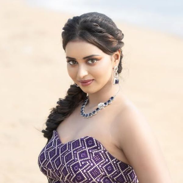 Hunterfly Sanjana Mani02 Hunterfly Sanjana Mani02