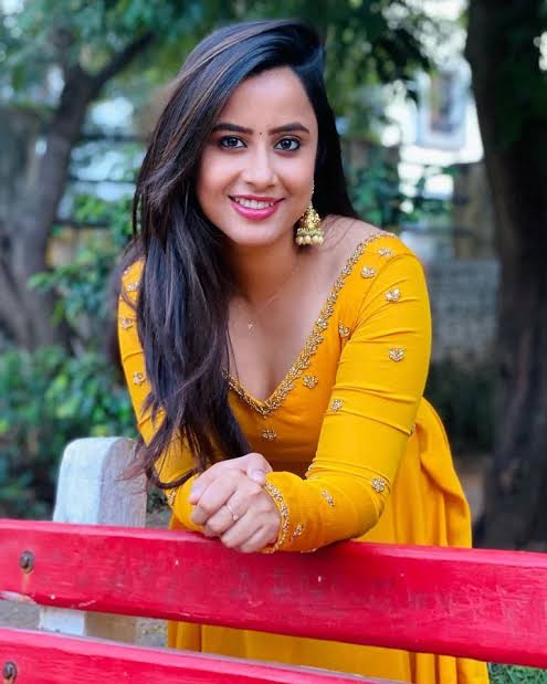 Hunterfly Sheetal Gauthaman0 Hunterfly Sheetal Gauthaman0