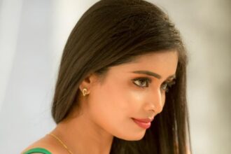 Tamil television actress Sivanya Priyanka known for Sevvanthi and Iru Dhuruvam