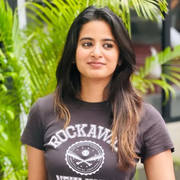 Hunterfly Sneha Sakthi2