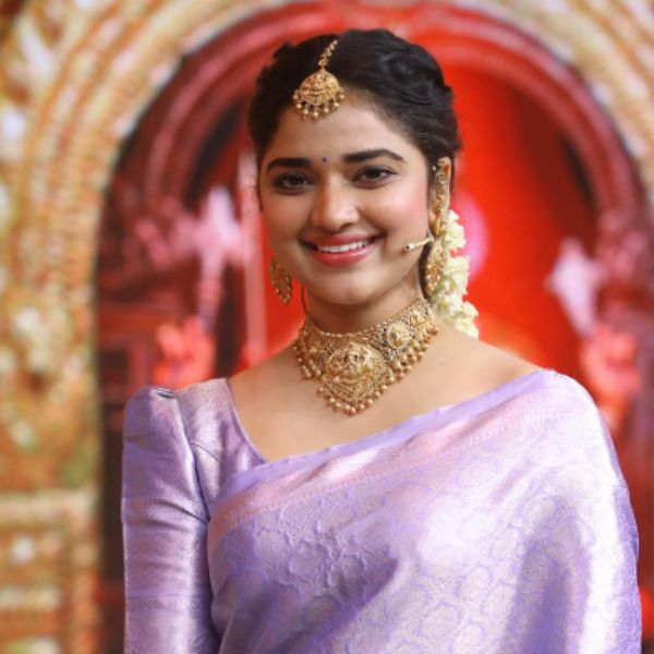 Hunterfly Soniya Suresh02
