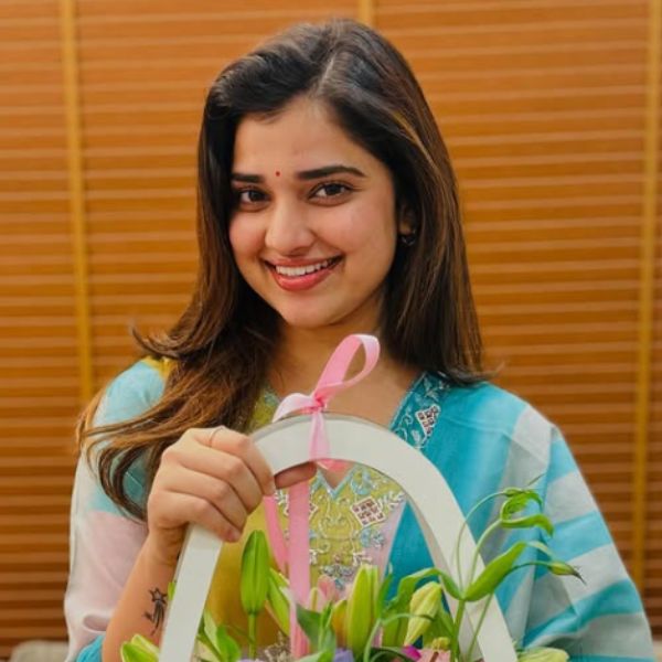 Hunterfly Soniya Suresh05