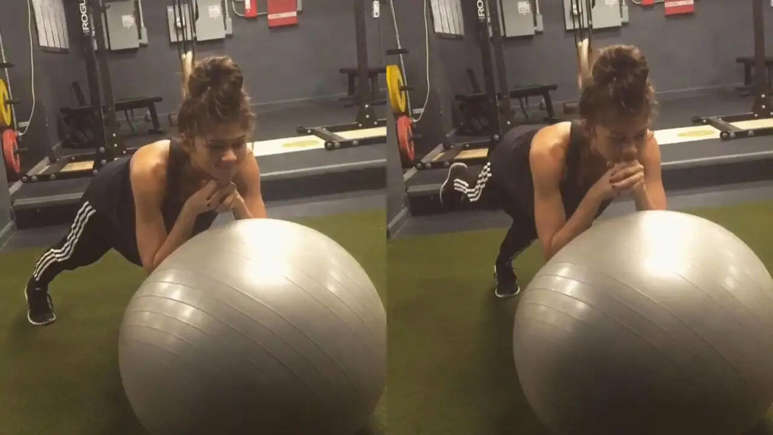 Hunterfly Zendaya4