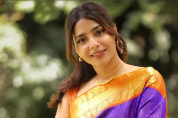 Hunterfly dfdfdf43 Aishwarya Lekshmi during an interview discussing her upcoming films