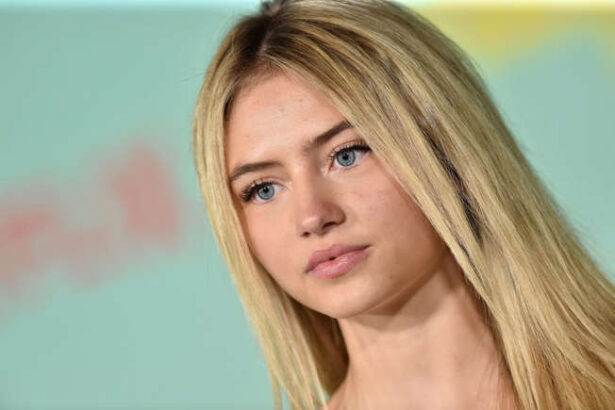 Hunterfly gsfgsdfsdfgsd Leni Klum attending a fashion event as she builds her own career in modeling and entertainment