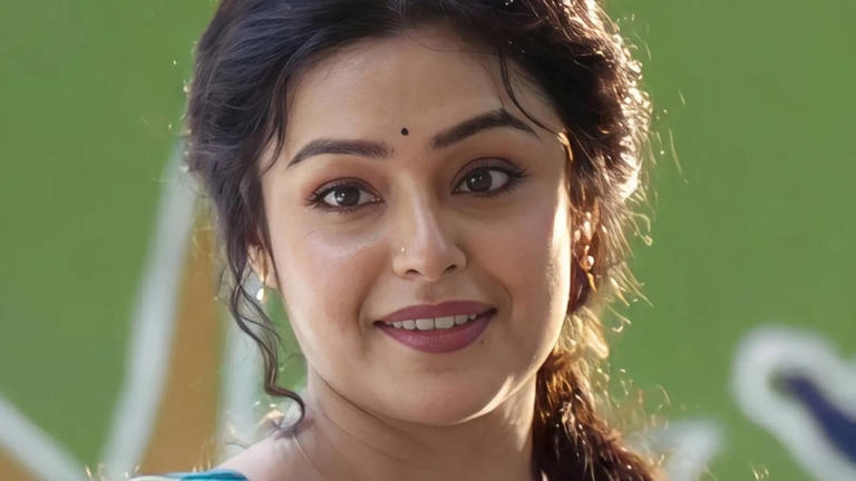 Actress Mokksha Sengupta who plays Meenu in Gatta Kusthi 2