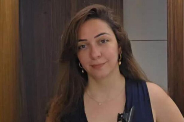 Hunterfly 026 08 02 181740 Nauheed Cyrusi talks about her decision not to have children after two miscarriages