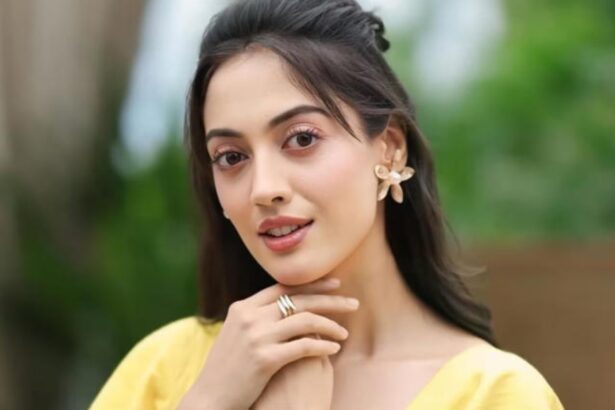 Hunterfly 026 08 02 203616 Television actor Aditi Sharma has filed a domestic violence complaint against her husband, Abhineet Kaushik.