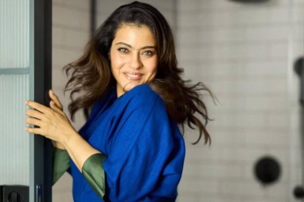 Hunterfly 026 08 03 215841 Kajol shares a heartfelt message about self-love on Friendship Day.