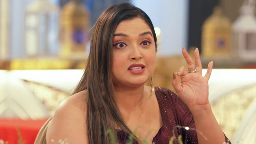 Hunterfly 026 08 10 213127 Nirahua Amrapali Dubey and Neelam Giri discuss Gen Z relationship terms