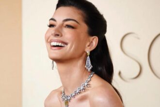 Pregnant Anne Hathaway attends The End of Oak Street promotion